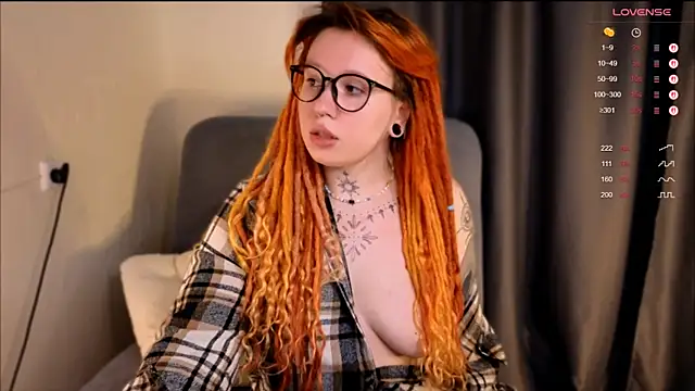 Snapshot of The_Full_Red_Moon chatting on 11/19/25, 08:47 The Full Red Moon online show from 11/19/25, 08:47