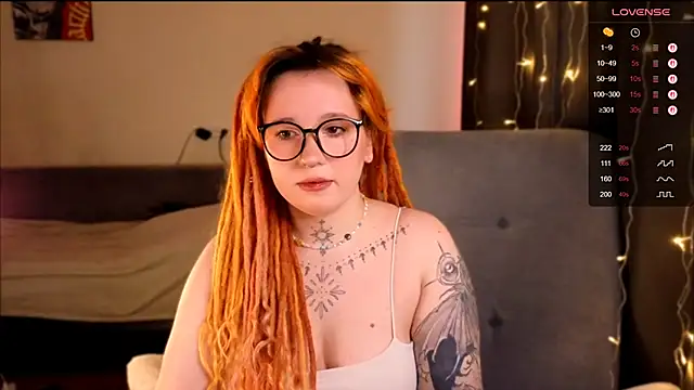 Snapshot of The_Full_Red_Moon chatting on 11/28/25, 09:31 The Full Red Moon online show from 11/28/25, 09:31