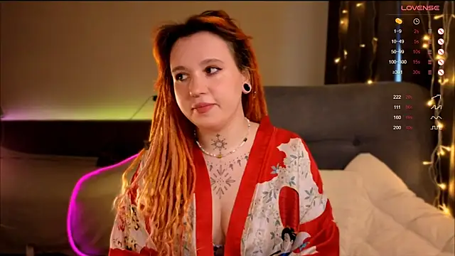 Snapshot of The_Full_Red_Moon chatting on 11/26/25, 08:47 The Full Red Moon online show from 11/26/25, 08:47