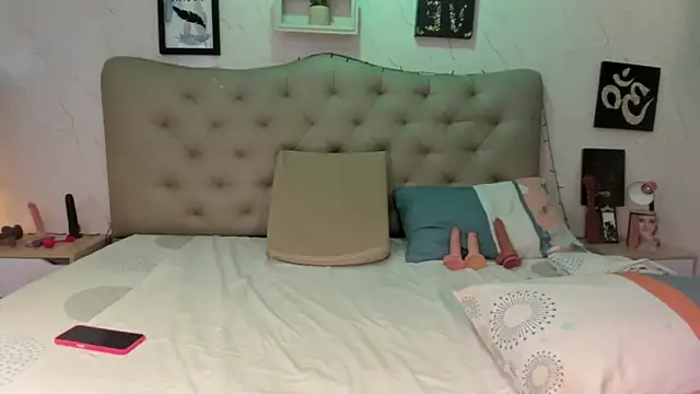 Antonella Montanari online show from 03/28/26, 01:06