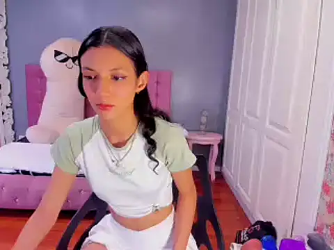 Snapshot of Iris_Stone_ chatting on 02/01/25, 05:47 Iris Stone online show from 02/01/25, 05:47