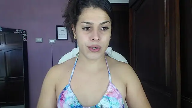 Snapshot of Luciana_Ortiz1 chatting on 12/15/24, 02:16 Luciana Ortiz1 online show from 12/15/24, 02:16