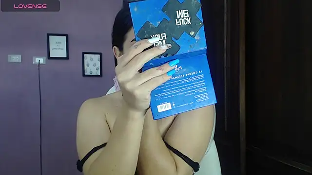 Snapshot of Luciana_Ortiz1 chatting on 01/11/25, 03:42 Luciana Ortiz1 online show from 01/11/25, 03:42