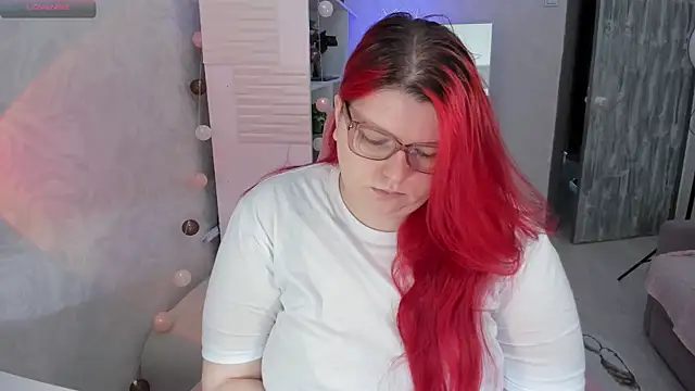 Snapshot of Melissa_Purr chatting on 07/16/26, 12:35 Melissa Purr online show from 07/16/26, 12:35