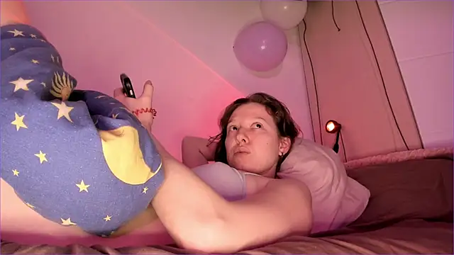 Viktoria Oliverr online show from 11/06/25, 06:39