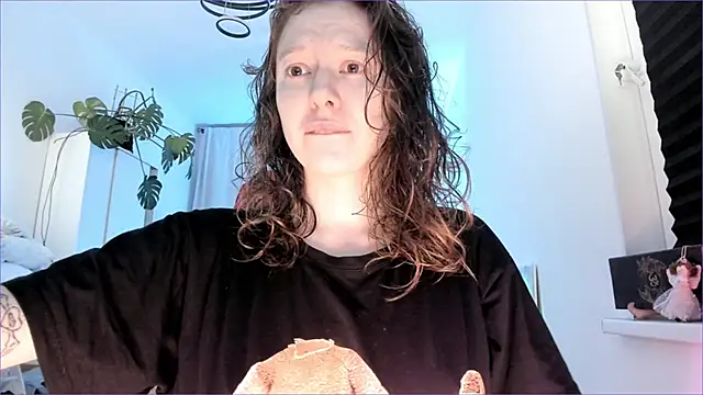 Viktoria Oliverr online show from 11/26/25, 04:45