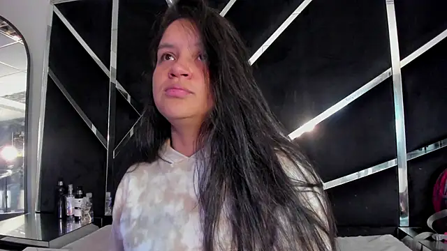 Ivanna18 x online show from 11/02/25, 03:44