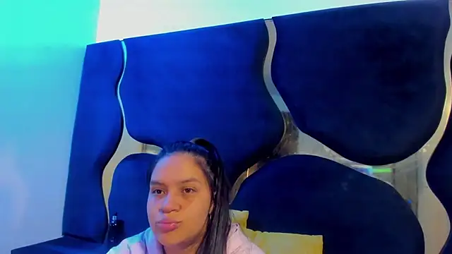 Ivanna18 x online show from 10/30/25, 03:38