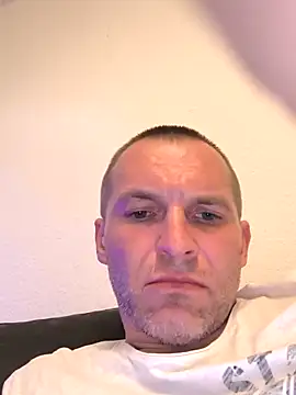 AttractiveSilk5 online show from 03/08/26, 07:00