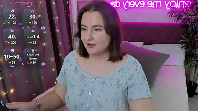 FeralPeach online show from 10/17/25, 07:00