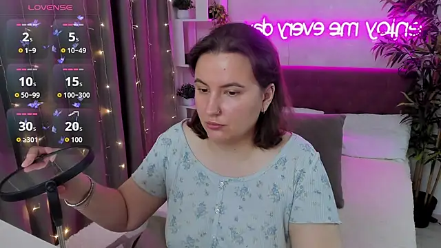 FeralPeach online show from 09/20/25, 03:33