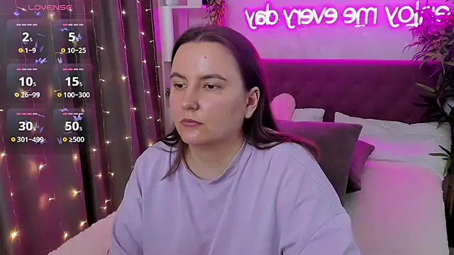 FeralPeach online show from 04/18/26, 07:11