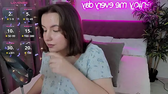 FeralPeach online show from 09/14/25, 05:19