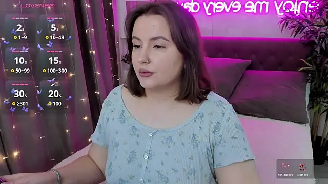 FeralPeach online show from 10/18/25, 04:47