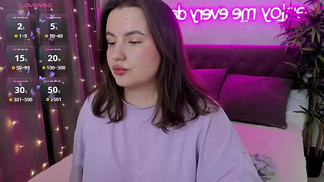 FeralPeach online show from 04/03/26, 05:25