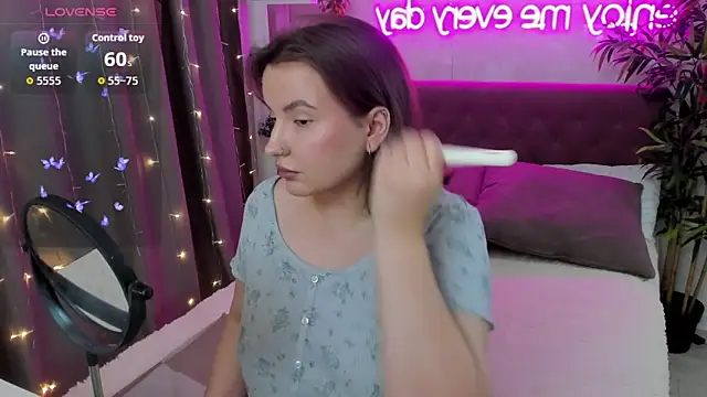 FeralPeach online show from 10/10/25, 05:08