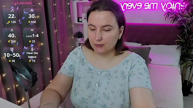 FeralPeach online show from 09/21/25, 03:44