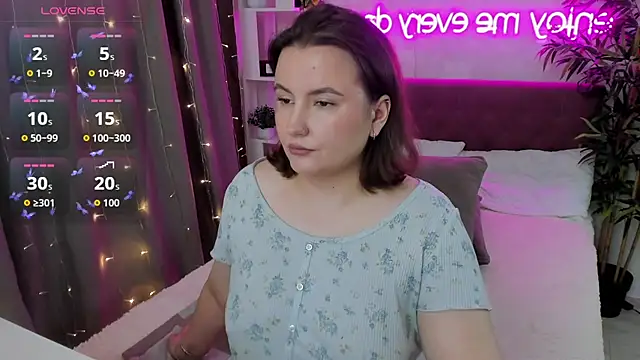 FeralPeach online show from 09/26/25, 03:46