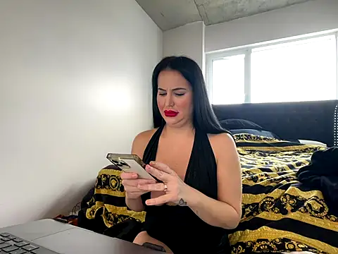 yourgoddessangela online show from 11/15/25, 08:02