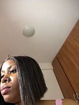 Snapshot of Rose_berry chatting on 09/22/25, 06:30 Rose berry online show from 09/22/25, 06:30