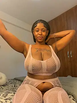 Snapshot of Rose_berry chatting on 05/10/26, 12:31 Rose berry online show from 05/10/26, 12:31
