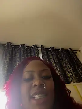 Snapshot of Rose_berry chatting on 09/28/25, 06:42 Rose berry online show from 09/28/25, 06:42