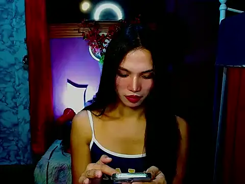 Snapshot of Ur_dreamgurl05 chatting on 11/15/25, 12:09 Ur dreamgurl05 online show from 11/15/25, 12:09