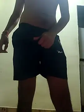 Collegeboywithbigweapan21 online show from 11/05/25, 05:27