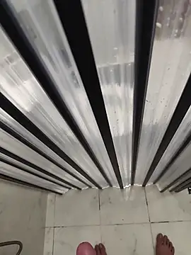 Snapshot of 719610 chatting on 11/04/25, 02:04 719610 online show from 11/04/25, 02:04