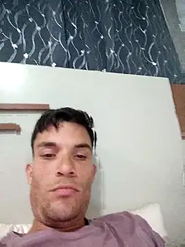 719610 online show from 11/09/25, 02:37