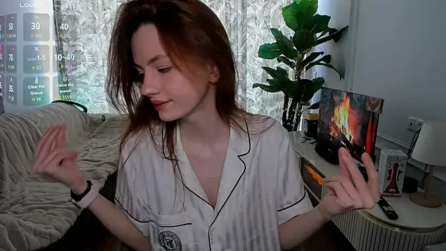 Alyssa Smitt online show from 06/07/26, 08:41