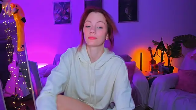 Alyssa Smitt online show from 10/04/25, 12:01