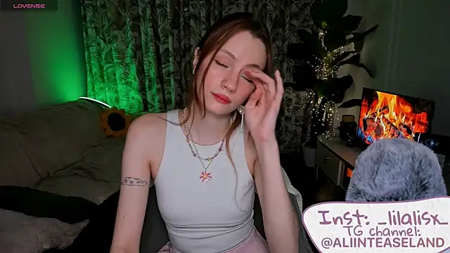 Alyssa Smitt online show from 07/06/26, 01:12