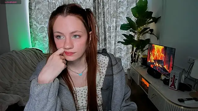 Alyssa Smitt online show from 06/04/26, 02:05