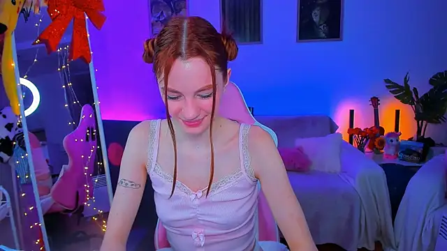Alyssa Smitt online show from 02/10/25, 02:30