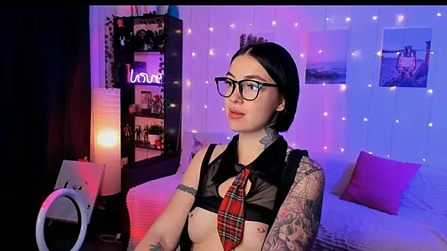 Magic Allie online show from 11/22/25, 04:33