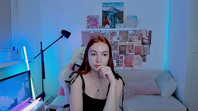 Mia Madden online show from 02/12/26, 02:33