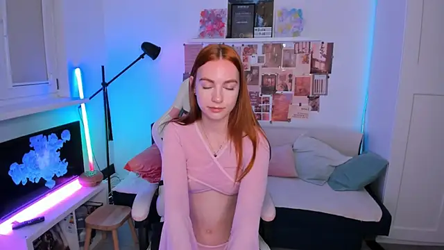 Mia Madden online show from 03/25/26, 02:12