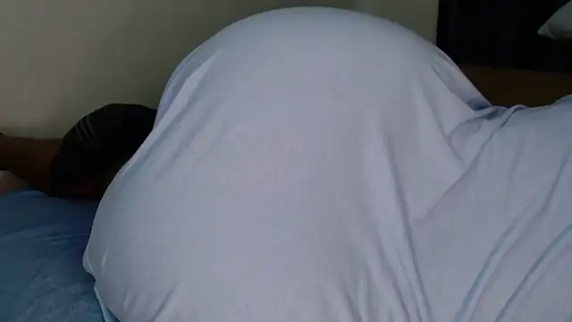 Nicole-stacy online show from 10/26/25, 12:38