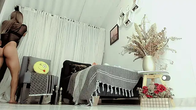 stefany sexy  online show from 04/05/26, 01:23