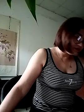 Rose DiDi online show from 04/27/26, 06:55