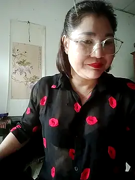 Snapshot of Rose_DiDi chatting on 04/15/26, 03:34 Rose DiDi online show from 04/15/26, 03:34