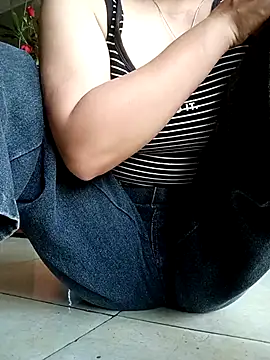 Snapshot of Rose_DiDi chatting on 04/09/26, 09:37 Rose DiDi online show from 04/09/26, 09:37