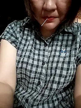 Snapshot of Rose_DiDi chatting on 04/04/26, 12:23 Rose DiDi online show from 04/04/26, 12:23