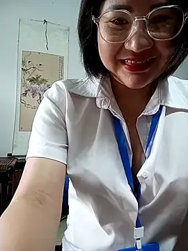 Snapshot of Rose_DiDi chatting on 04/06/26, 03:35 Rose DiDi online show from 04/06/26, 03:35