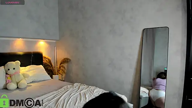 Ruth Oliver online show from 03/12/26, 09:24