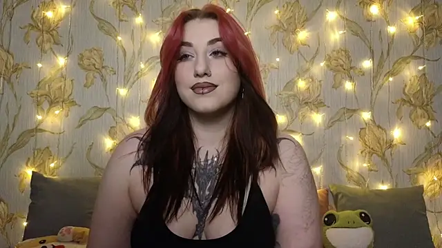 Snapshot of Kimpossible1 chatting on 12/06/24, 11:05 Kimpossible1 online show from 12/06/24, 11:05