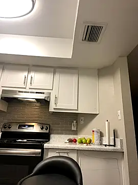 SafeinouterSpace online show from 11/17/25, 02:37