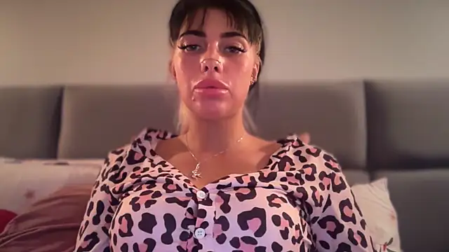 Marakuia054 online show from 11/04/25, 07:50