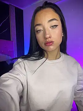 Ady 18 online show from 04/10/26, 05:20